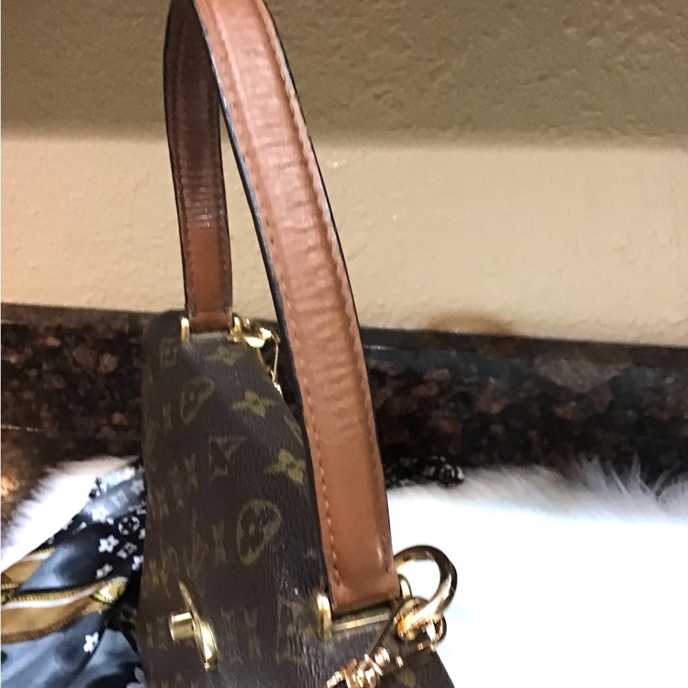 Louis Vuitton Monogram Malesherbes Hand Bag - Picture 10 of 16